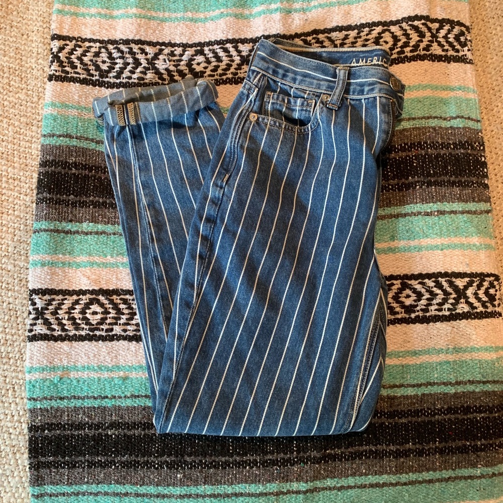 AE HIGH RISE JEANS